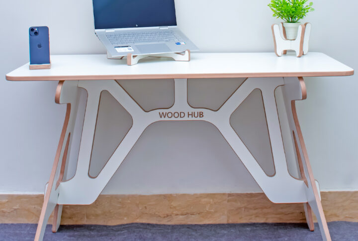 Built-In Desk